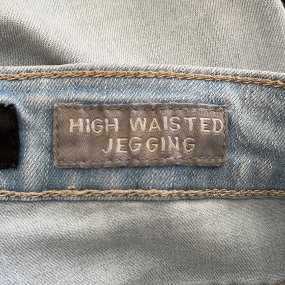 Aeropostale Distressed Jeans - Picture 11 of 11